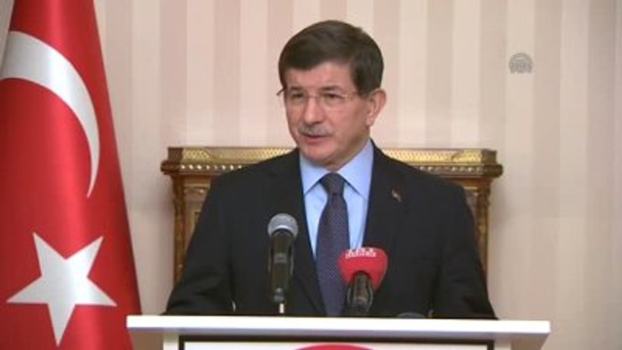 Davutoğlu: "Karşıtlıklar Üzerinden Siyaset Yapmak Avrupa'da Prim Yapar Hale Geldi"