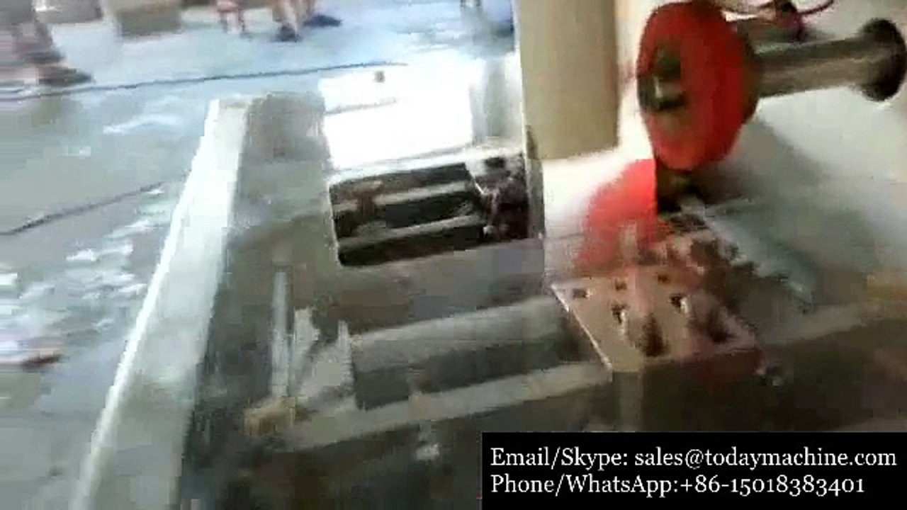 Small triangle bags packing machine for granule