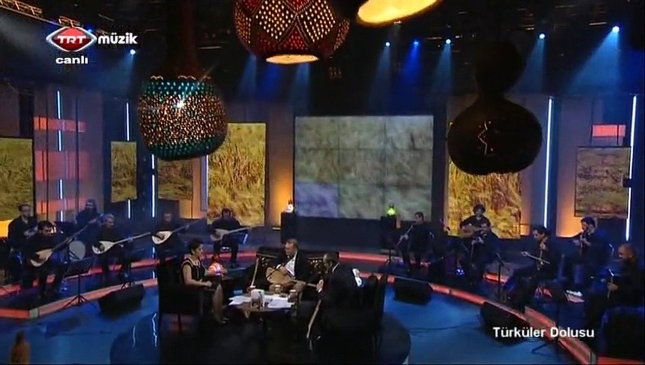 03 aysun gültekin iki bacı çıkmış takkadan bakar 25.03.2013 türküler dolusu