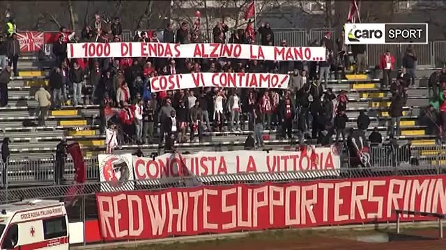 Icaro Sport. Rimini-Scandicci, i due striscioni della Curva Est