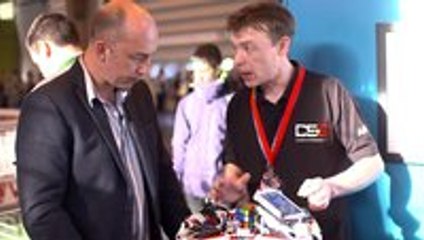 LEGO robot breaks the rubik's cube world record