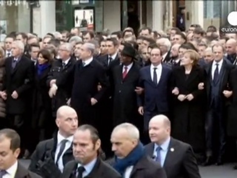 Politiker aller Welt demonstrieren Solidarität in Paris