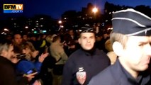 Les CRS émus par les vivats de la foule