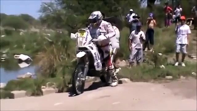 Dakar : les chutes des motos