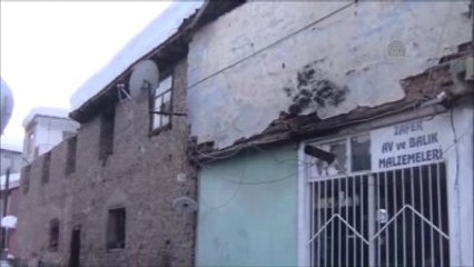 Pazaryeri'nde Eski Sinema Salonunun Çatısı Çöktü