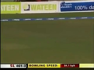 Mahela Jayawardene reverse sweeps