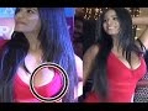 Poonam Pandey’s WARDROBE MALFUNCTION At Malini And Company Event