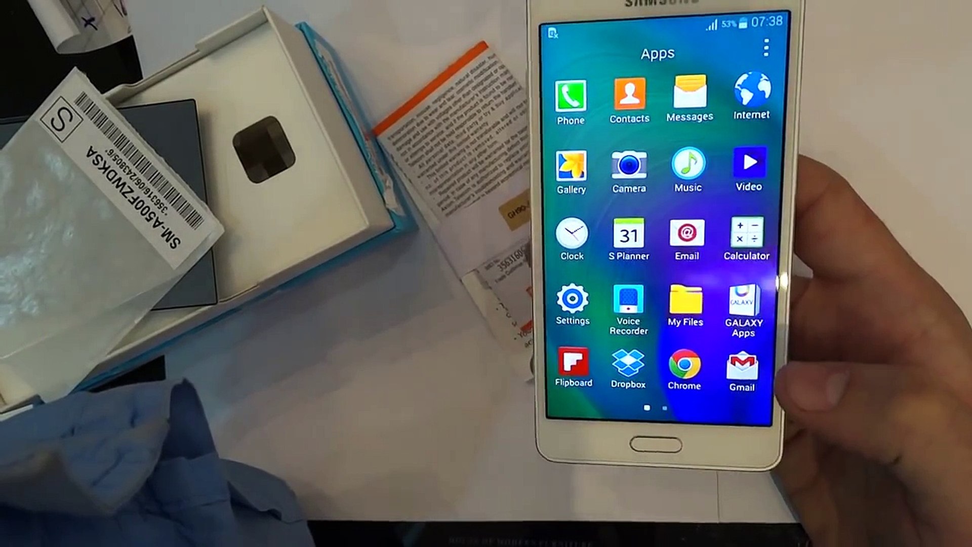 فتح صندوق جالكسي اى 5 Unboxing Samsung Galaxy A5 Video Dailymotion