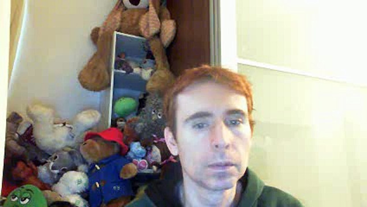 Wiwi égratigne "les larmes au poing" de Georges Chelon