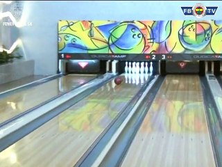 Sizce kazanan kim oldu? Futbolcularımız Devre Arası Kampında Bowling Oynadı.