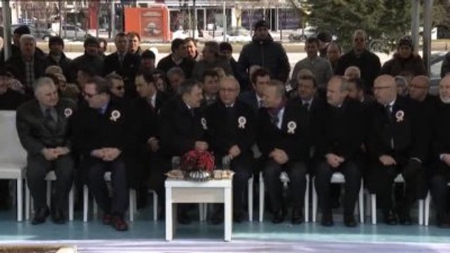 Lütfi Elvan ve Veysel Eroğlu