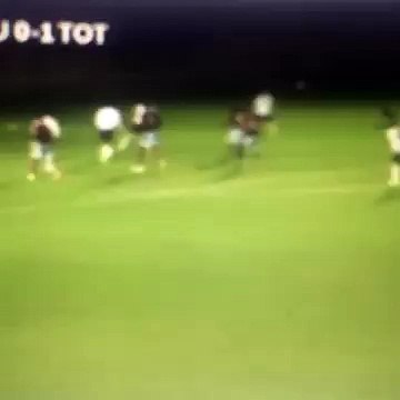 Promessa do West Ham faz golaço no Sub-21