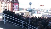 Kosovalılar Yüksek Elektrik Fiyatlarını Protesto Etti