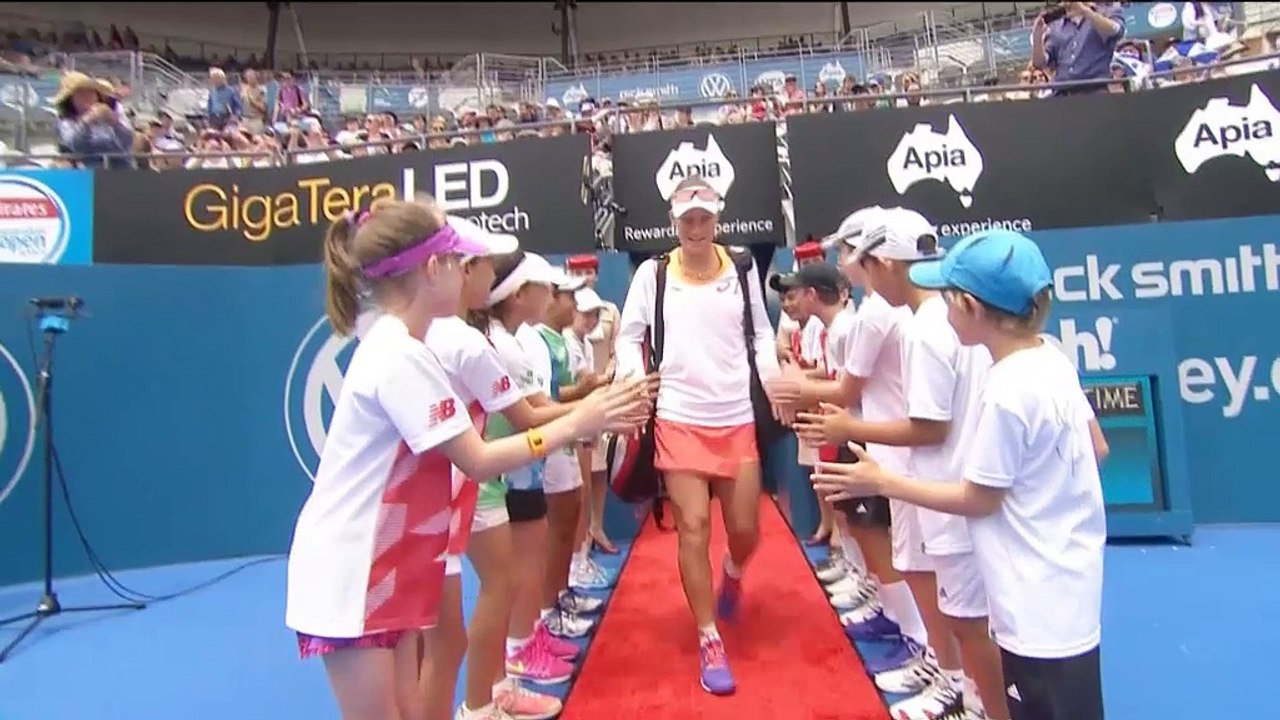 Sydney: Stosur trotzt dem Heimfluch