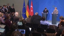Davutoğlu ve Merkel - Türkiye'nin AB'ye Tam Üyeliği