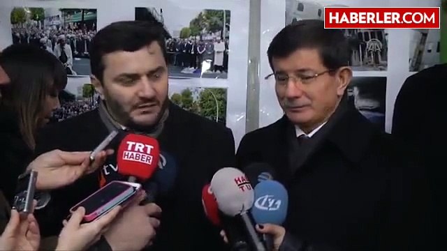 Davutoğlu, Berlin Mevlana Camisi'ni Ziyaret Etti