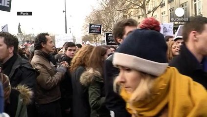 Egy félelem nélküli világért menetelt Franciaország