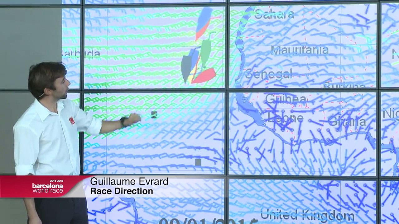 (English) Barcelona World Race - Day 10 - Cheminée Poujoulat leading