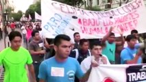 Jóvenes peruanos protestan por la ley laboral juvenil