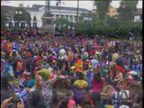 Con música y baile, los monigotes gigantes del suburbio de Guayaquil fueron quemados