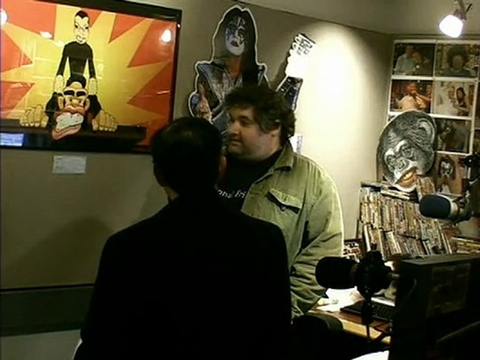 HTVOD_-_Artie_Pranks_George_Ta