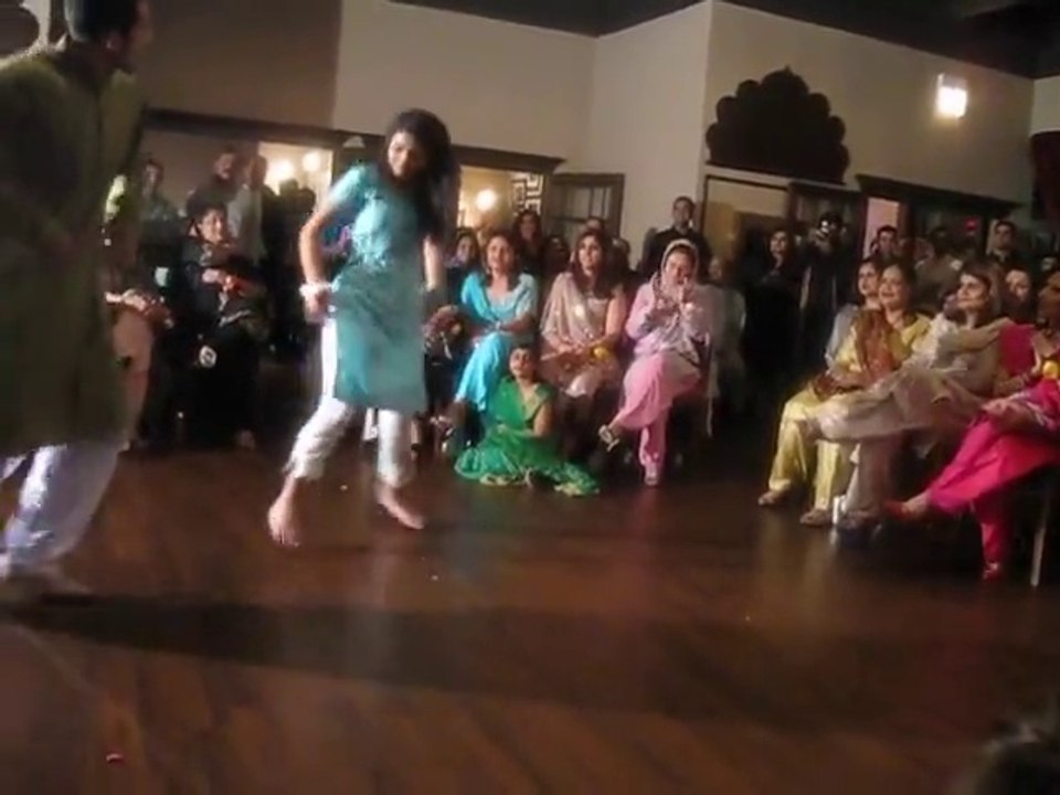 Pakistani Dholki Dance