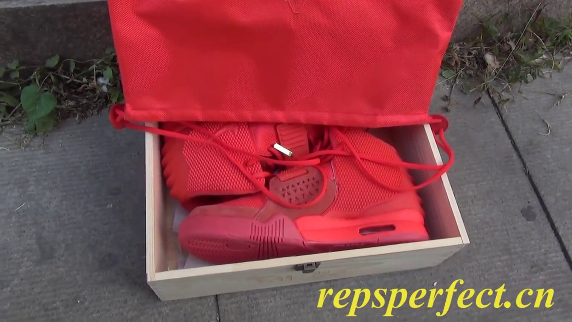Replica Air 2 Red October Wooden Box (Free Shipping) @