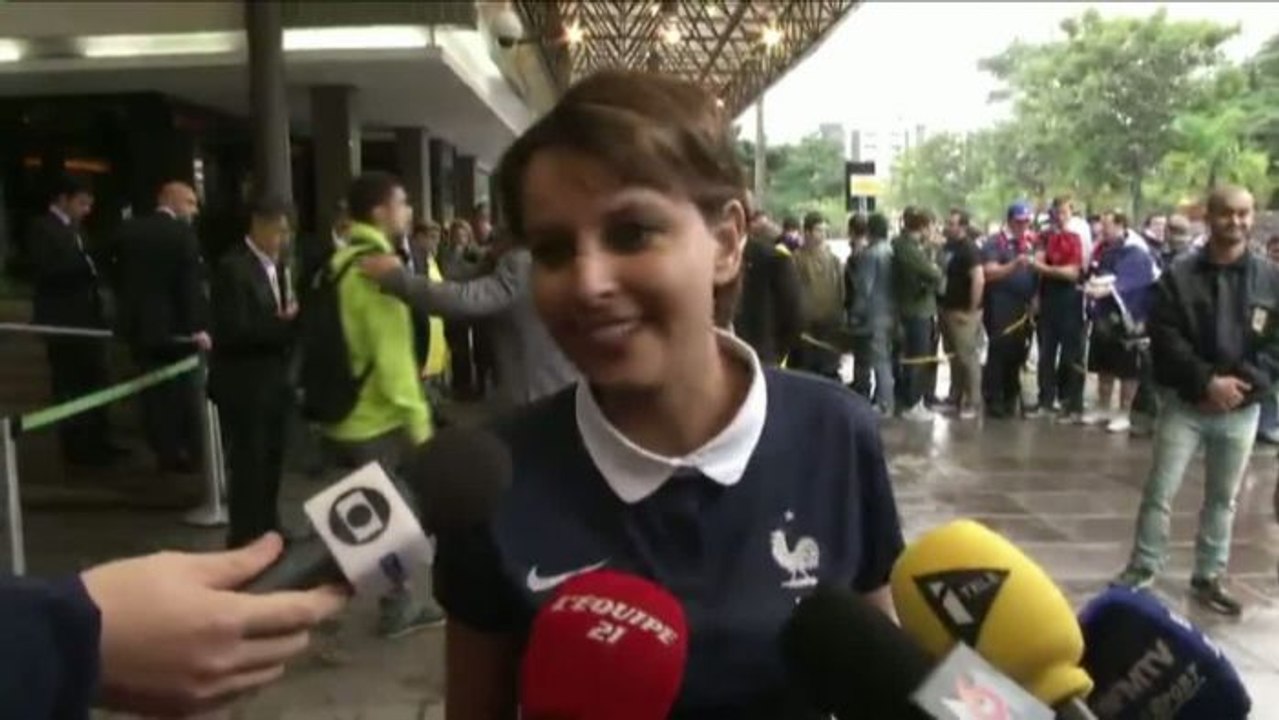 FOOT - CM - BLEUS - Vallaud-Belkacem : «Tout le monde est derrière les Bleus»