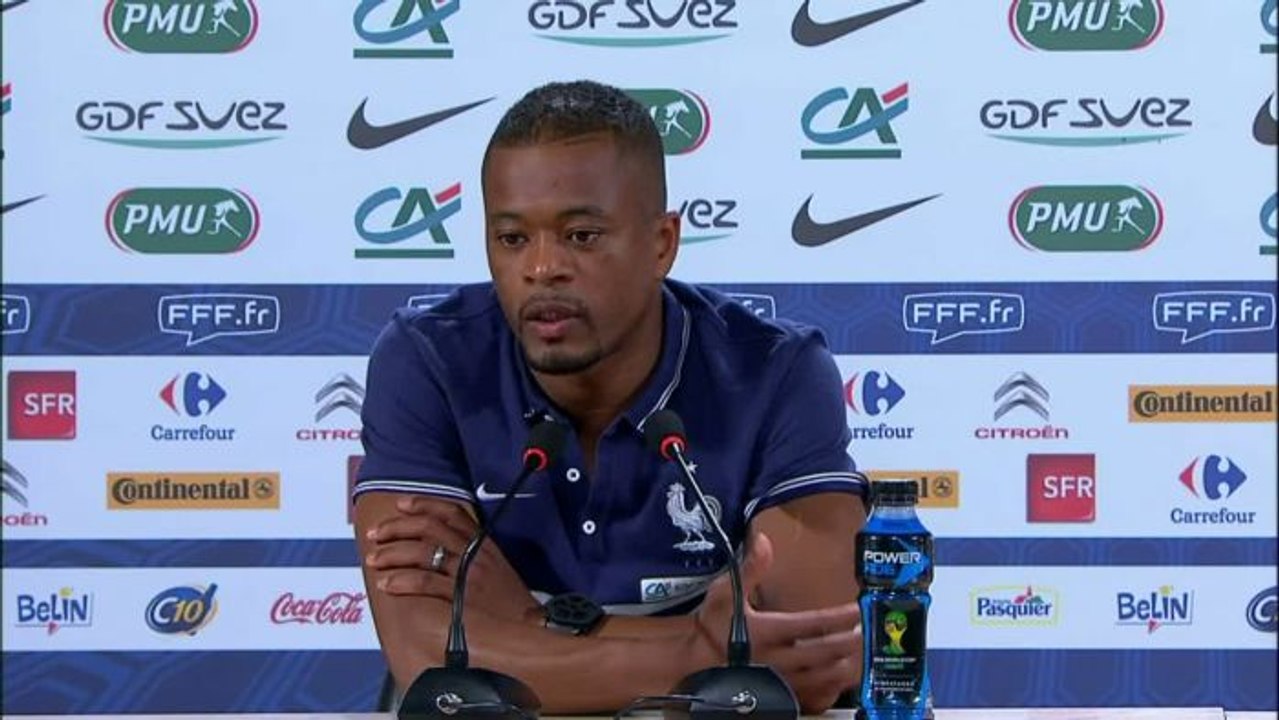 FOOT - CM - BLEUS : Quand Evra jouait contre des boulangers