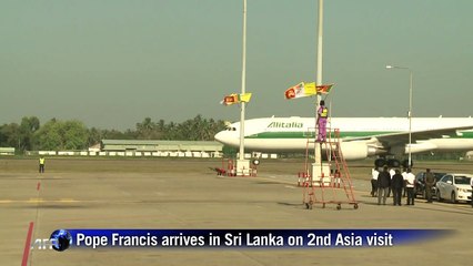 Pope Francis arrives in Sri Lanka
