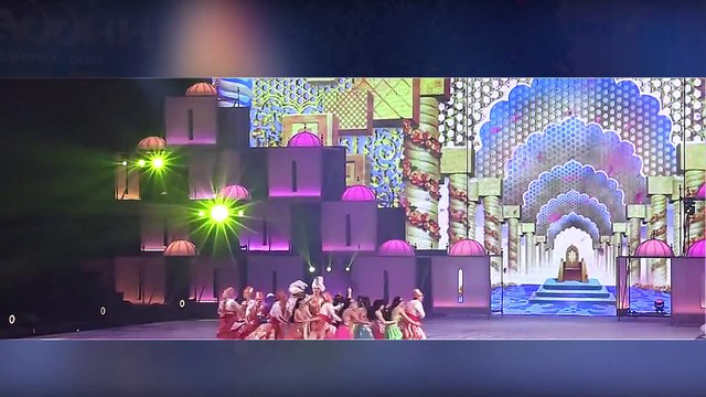 Кинокомпания «Союз Маринс Групп» подарила детям поездку на ледовое шоу «Аладдин»