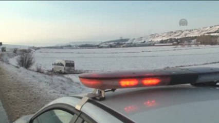 Doktor ve Öğretmenleri Taşıyan Servis Aracı Devrildi: 14 Yaralı