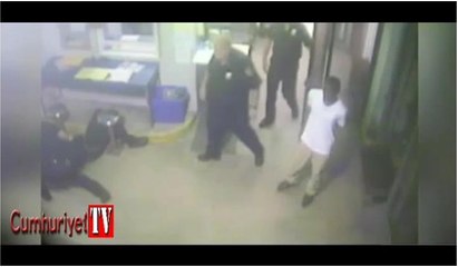 Kalp krizi geçiren polisi kelepçeli mahkum kurtardı