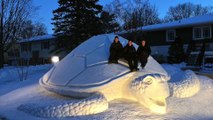 Sculpture sur neige : Tortue de mer géante