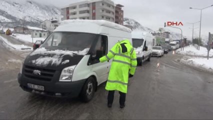 Denizli'de Kar ve Şiddetli Rüzgar Hayatı Olumsuz Etkiliyor-2