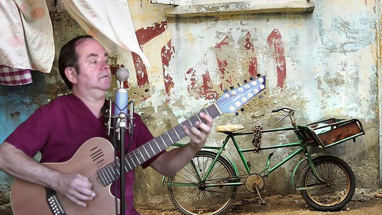 Winston K sings Here Comes Your Man by The Pixies