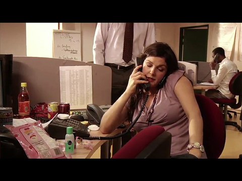 AFPA (Association pour la formation professionnelle des adultes) - formation - novembre 2009 - Ph. Lucas coache les jeunes , call center