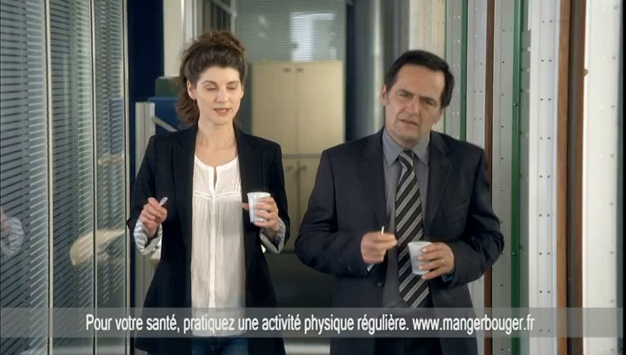 Auchan - produits premiers prix Pouce - avril 2009 - "Vivons mieux. Vivons moins cher." 8 sec.