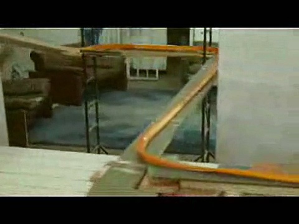 Cadbury's - bonbons au chocolat Tumbles - août 2010 - "The Tumble machine"