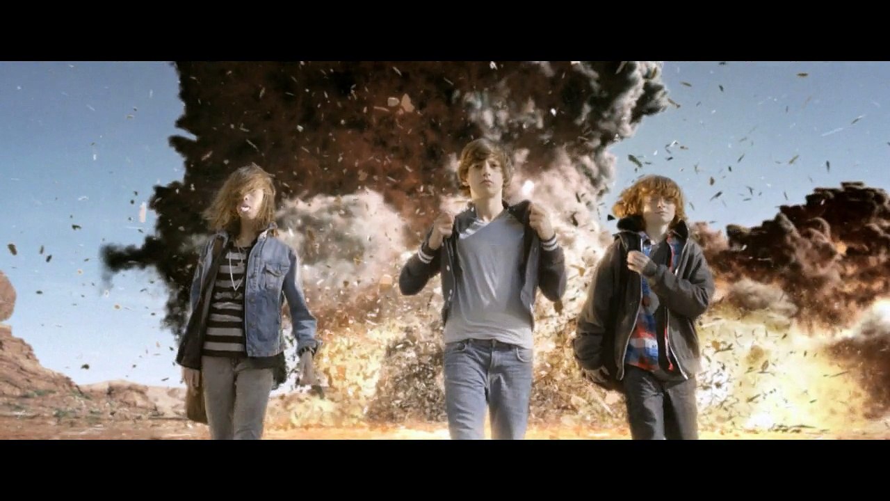 Canal J (Lagardère Active) - chaîne de télévision, "La récré nous appartient, Pense à délirer plusieurs fois par jour" - novembre 2011