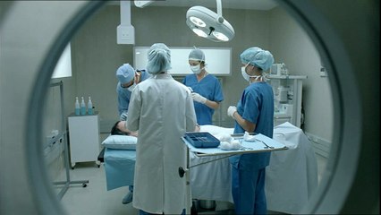 Cetelem (BNP Paribas Personal Finance) - crédits - mars 2010 - "Il ne suffit pas de ressembler à Cetelem pour faire du Cetelem", "Chirurgie"