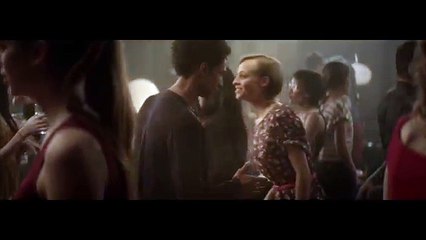 Buzzman pour Meetic - site de rencontres, "Les gens n'attendent que vous" - janvier 2014 - le garçon et la fille que tout le monde s'arrache