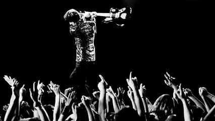 Azzaro - parfum, "Décibel DB, avec Julian Casablancas de The Strokes" - septembre 2011