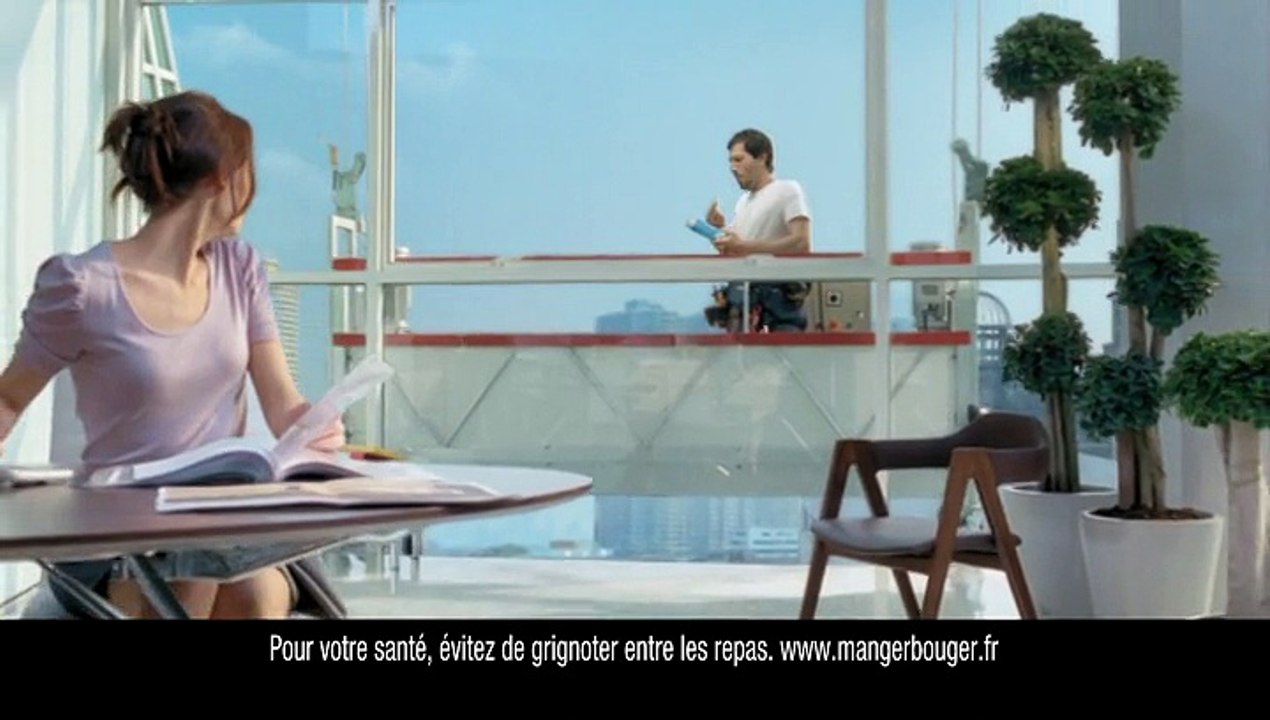 Caprice des Dieux - fromage En Cas de Caprice - avril 2010 - "Building"