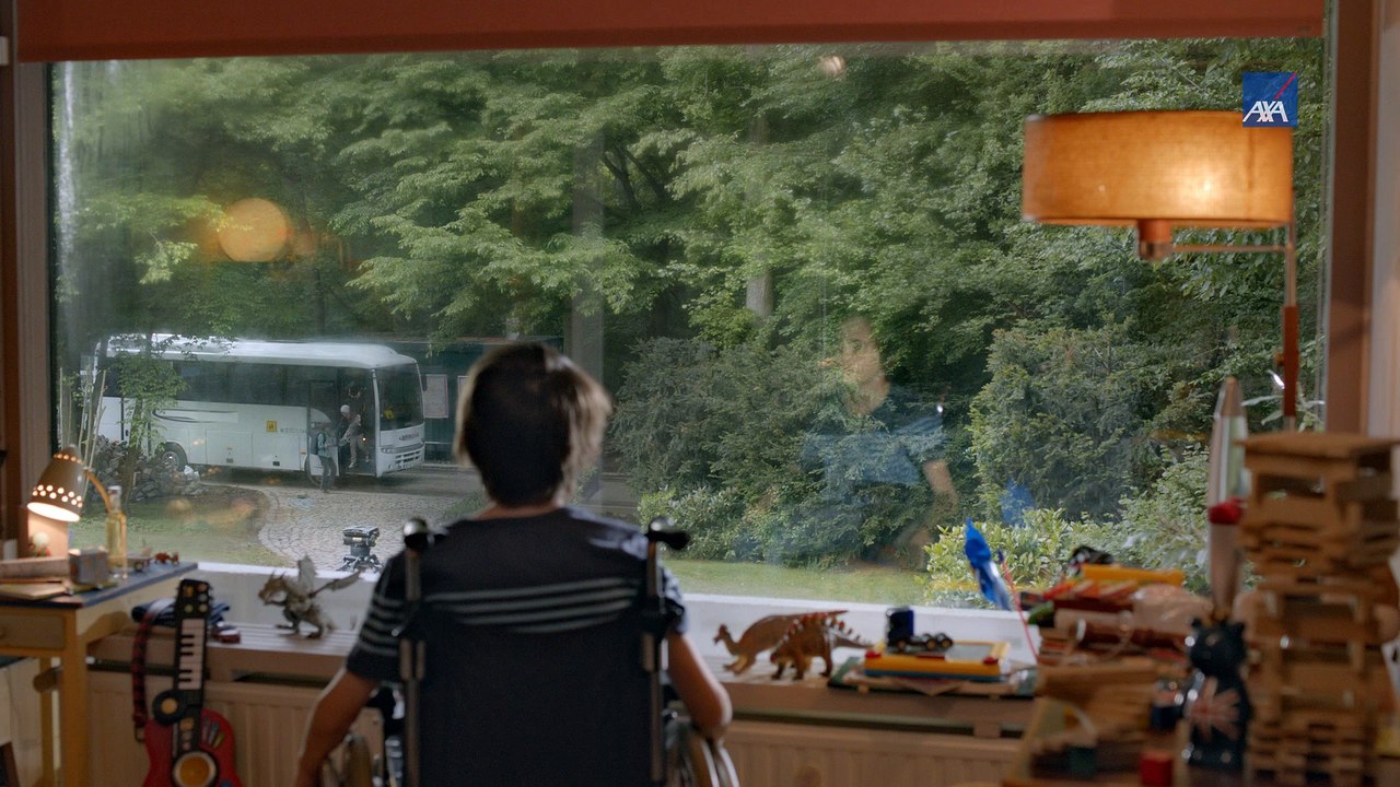 Publicis Conseil pour Axa - assurance, "La protection est ma vocation" - juillet 2013