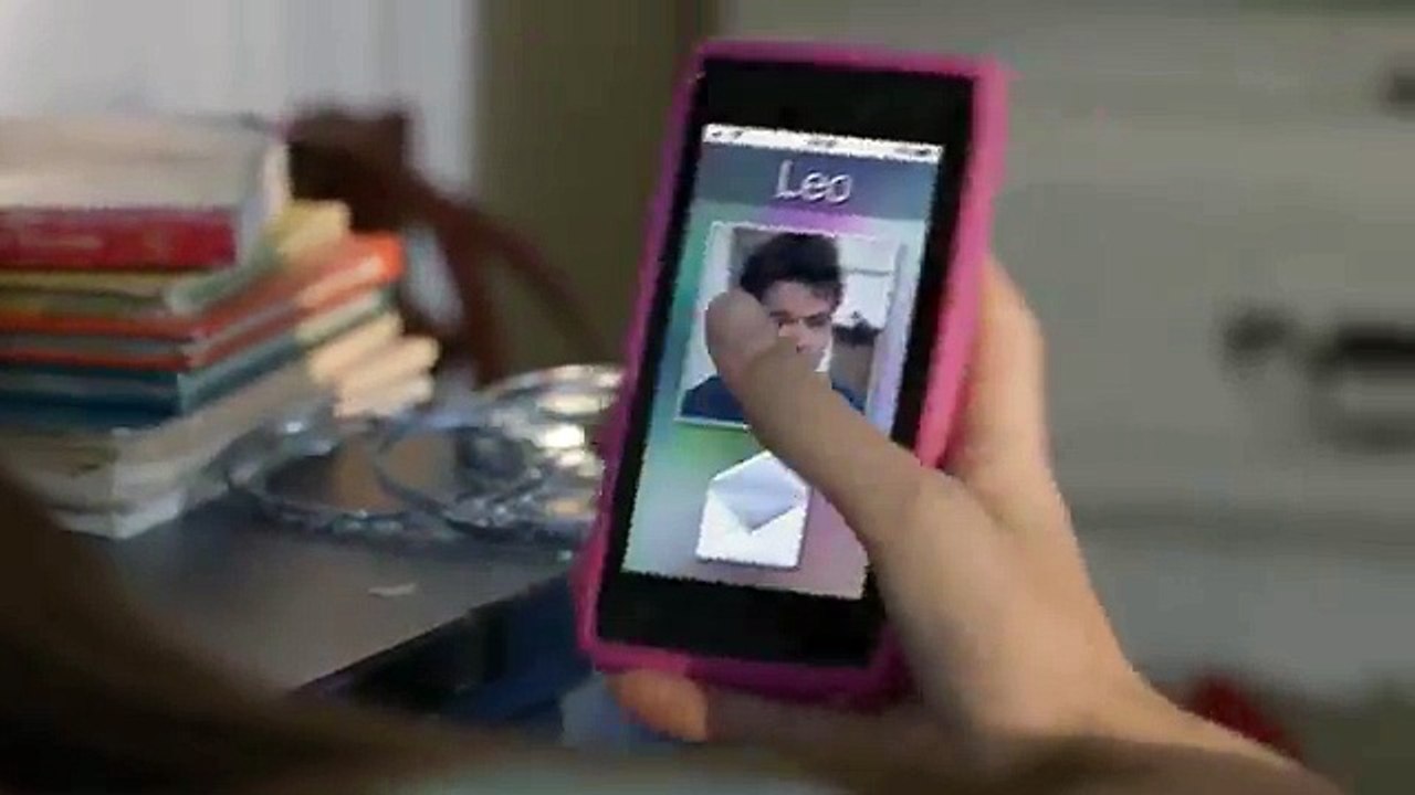 BETC pour Disneyland Paris - parc d'attractions, "Ils grandissent vite" - février 2014 - "Grands mais petits"