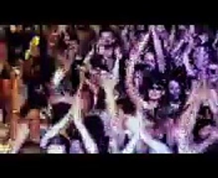 Burn Energy Drink (Coca-Cola) - boisson énergisante, Nothing but the Beat, avec David Guetta - décembre 2011