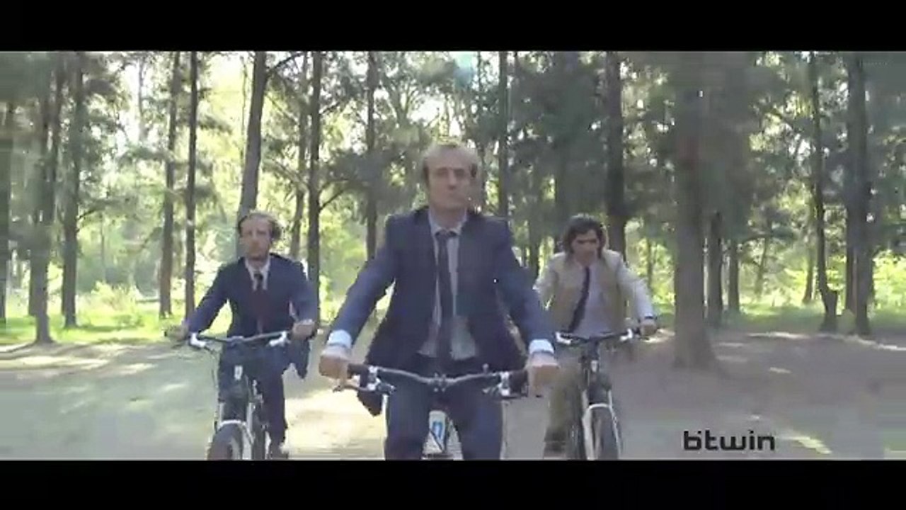 B'twin (Décathlon) - vélos, "La vie est plus belle en B'twin" - avril 2011