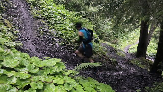 ASICS - vêtements et accessoires de sport, Made of sport - février 2012