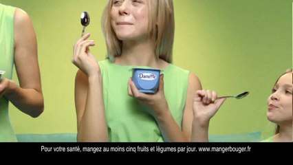 Danette (Danone) - crème dessert, "Le Clip, On est tous Danette" - janvier 2012